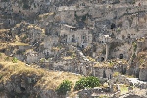 Xtrallusion offers characteristic Bed and Breakfast, B&B, Guest House, Hotel, Albergo and Country Lodge accommodation in Italy. Plus independent self-guided Walking, Adventure, Activity, Skiing and Paragliding Holiday itineraries on the Italian Rivieras, in the Italian Lakes, in the Italian Alps and in some of the most beautiful corners of Italy.